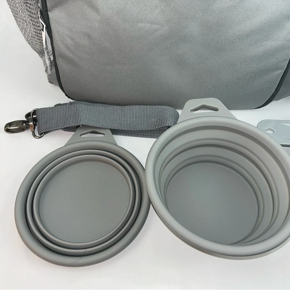 On the Go Pet Travel Bag - Gray - Boots & Barkley™